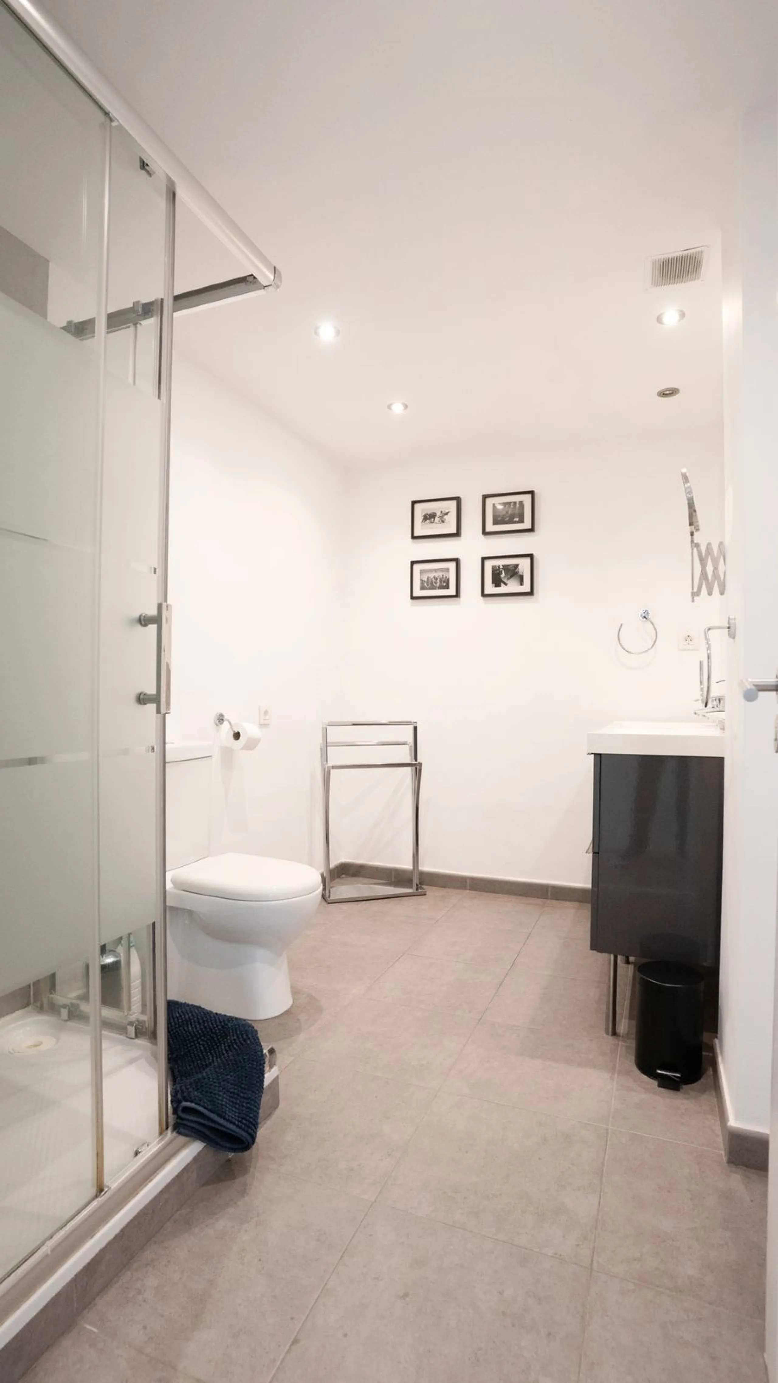 EXCLUSIVE LISTING