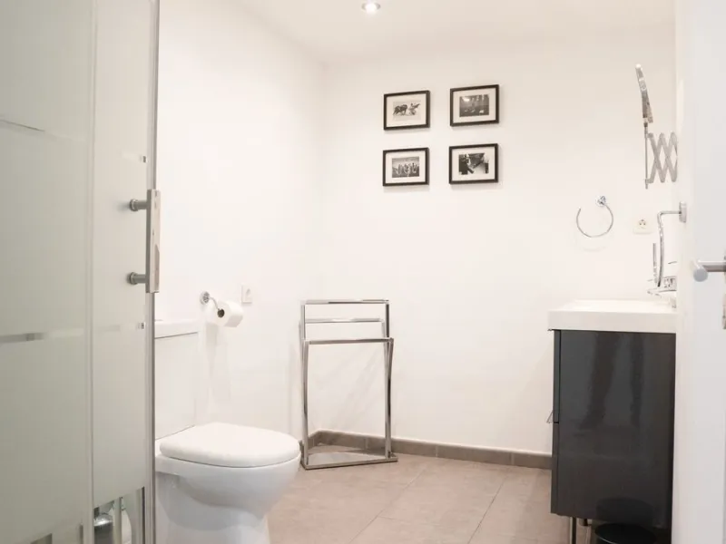 EXCLUSIVE LISTING