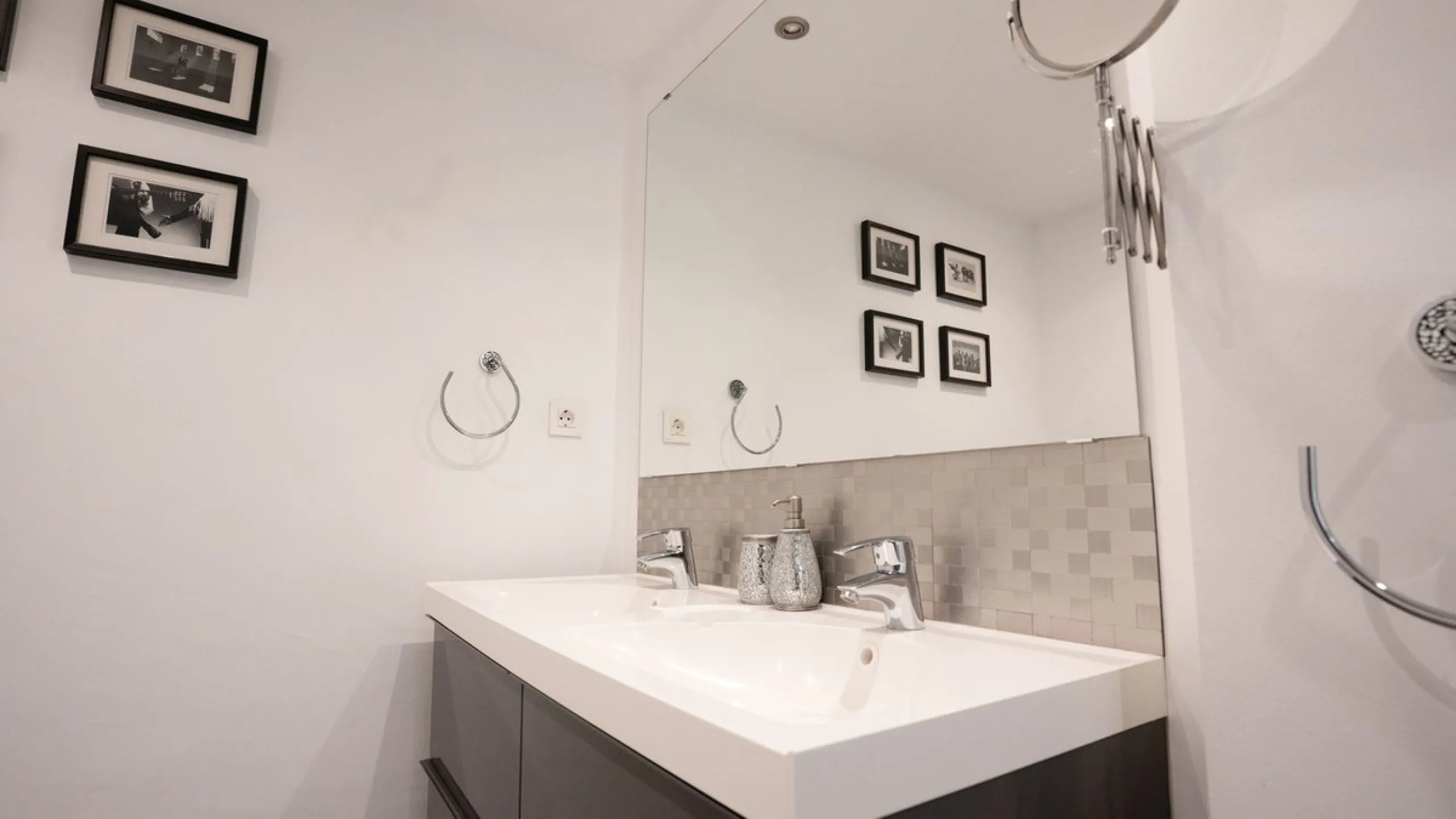 EXCLUSIVE LISTING