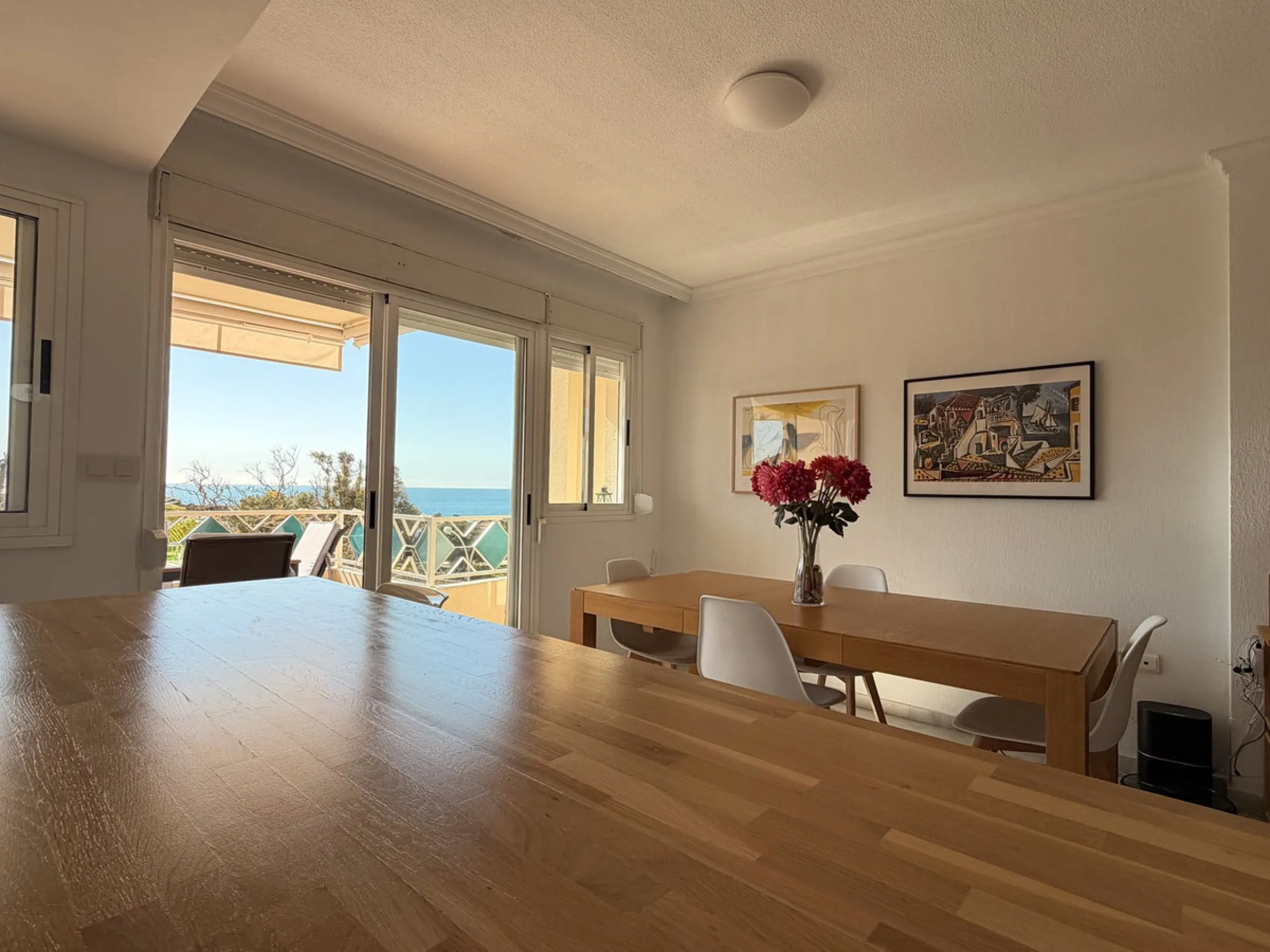Apartment - Middle Floor Apartment в продаже в Marbella, Málaga. В доме 2 спален и 2 ванных комнат. Площадь дома 99 м²
