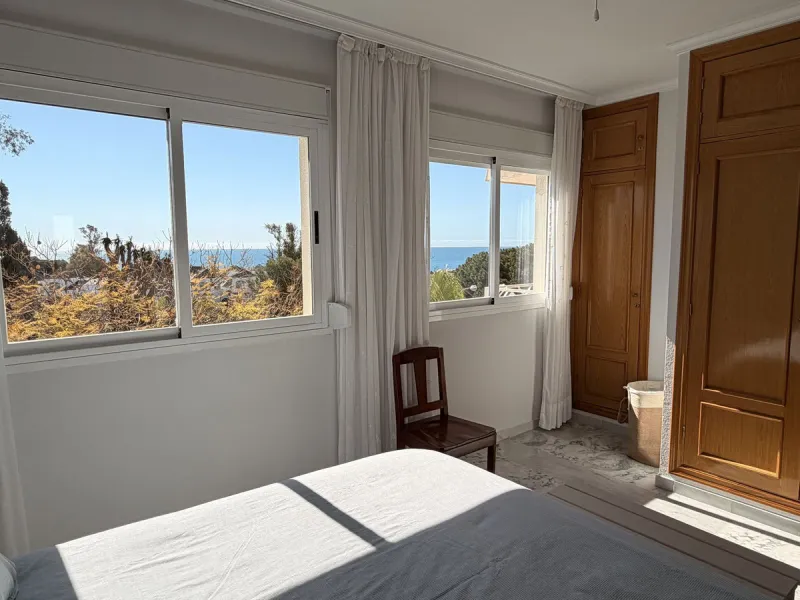 Apartment - Middle Floor Apartment в продаже в Marbella, Málaga. В доме 2 спален и 2 ванных комнат. Площадь дома 99 м²