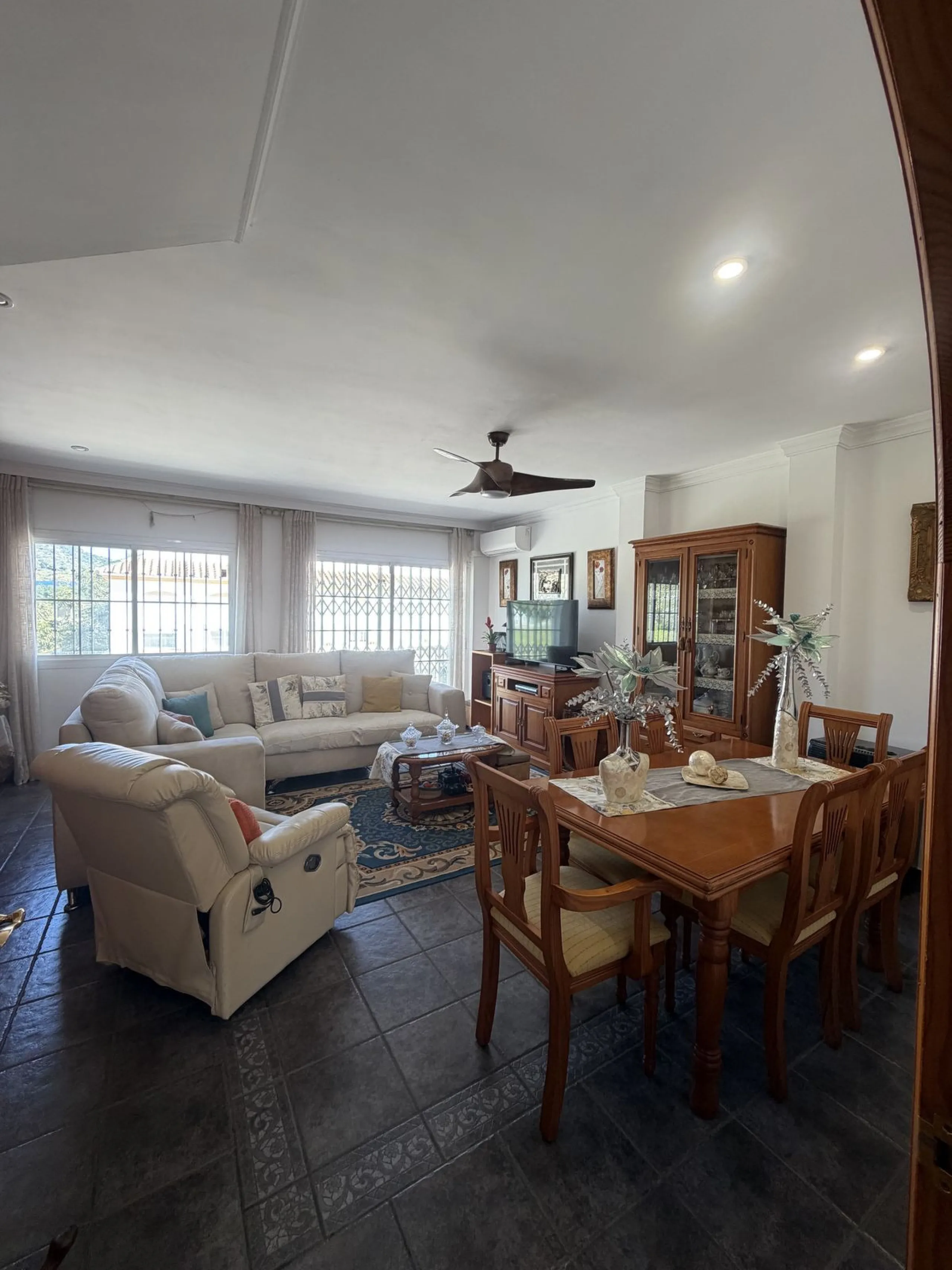 Beautiful and charming townhouse in one of the most desirable areas of Estepona town center.