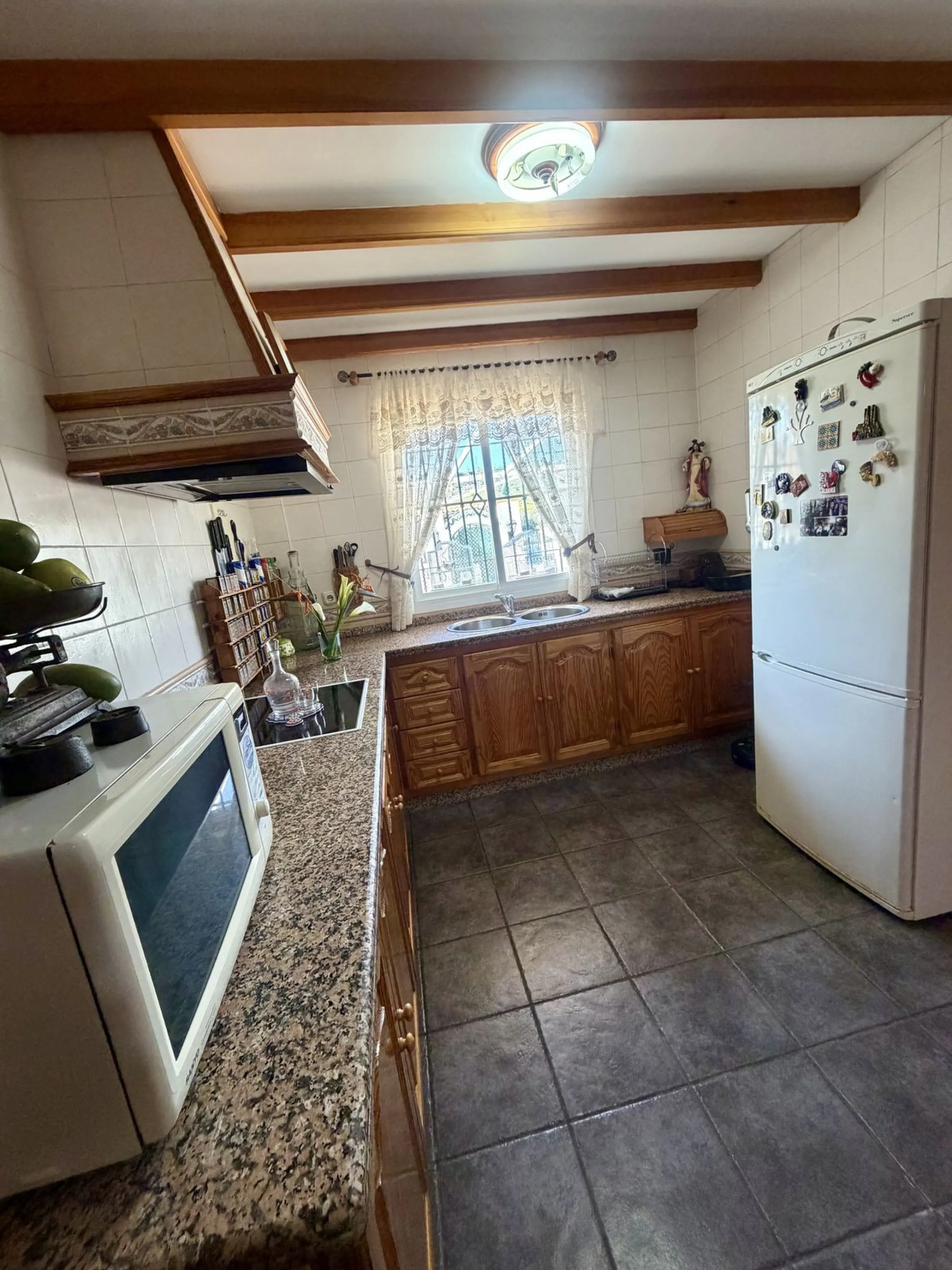 Beautiful and charming townhouse in one of the most desirable areas of Estepona town center.