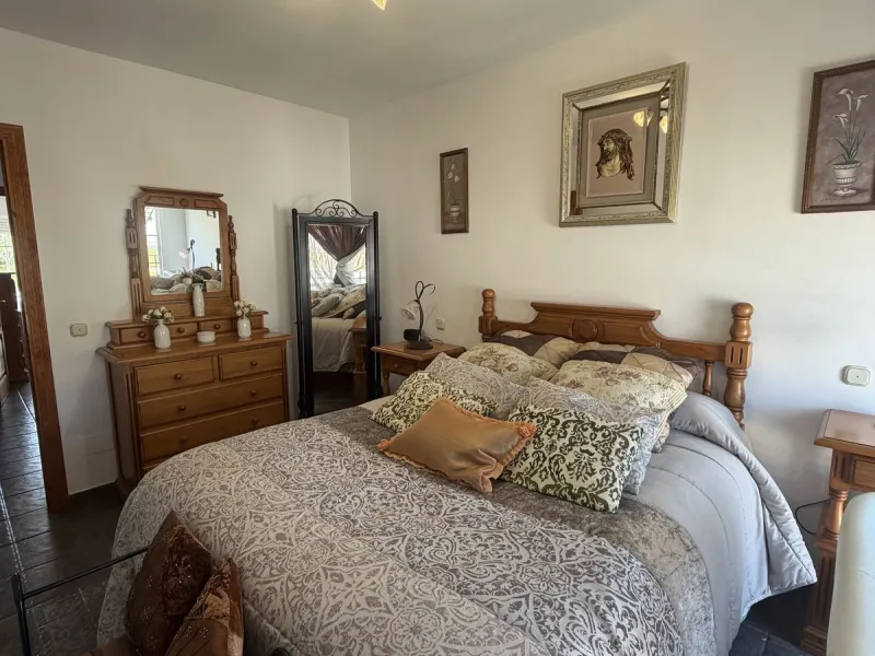 Beautiful and charming townhouse in one of the most desirable areas of Estepona town center.