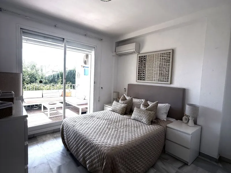 South-Facing Garden Apartment in Prime El Paraíso – Walk to School, Shops, Golf & Beach