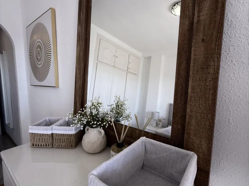 South-Facing Garden Apartment in Prime El Paraíso – Walk to School, Shops, Golf & Beach
