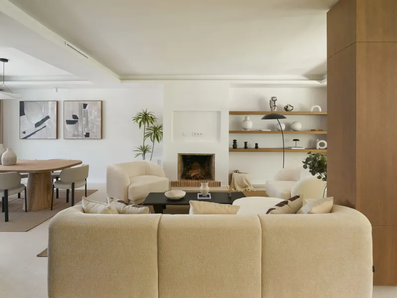 Frontline Aloha Golf townhouse nestled in the prestigious Golf Valley of Nueva Andalucía, this beautifully designed three-story townhouse offers a seamless blend of Mediterranean charm and modern living. Recently renovated, the property captures the lifes