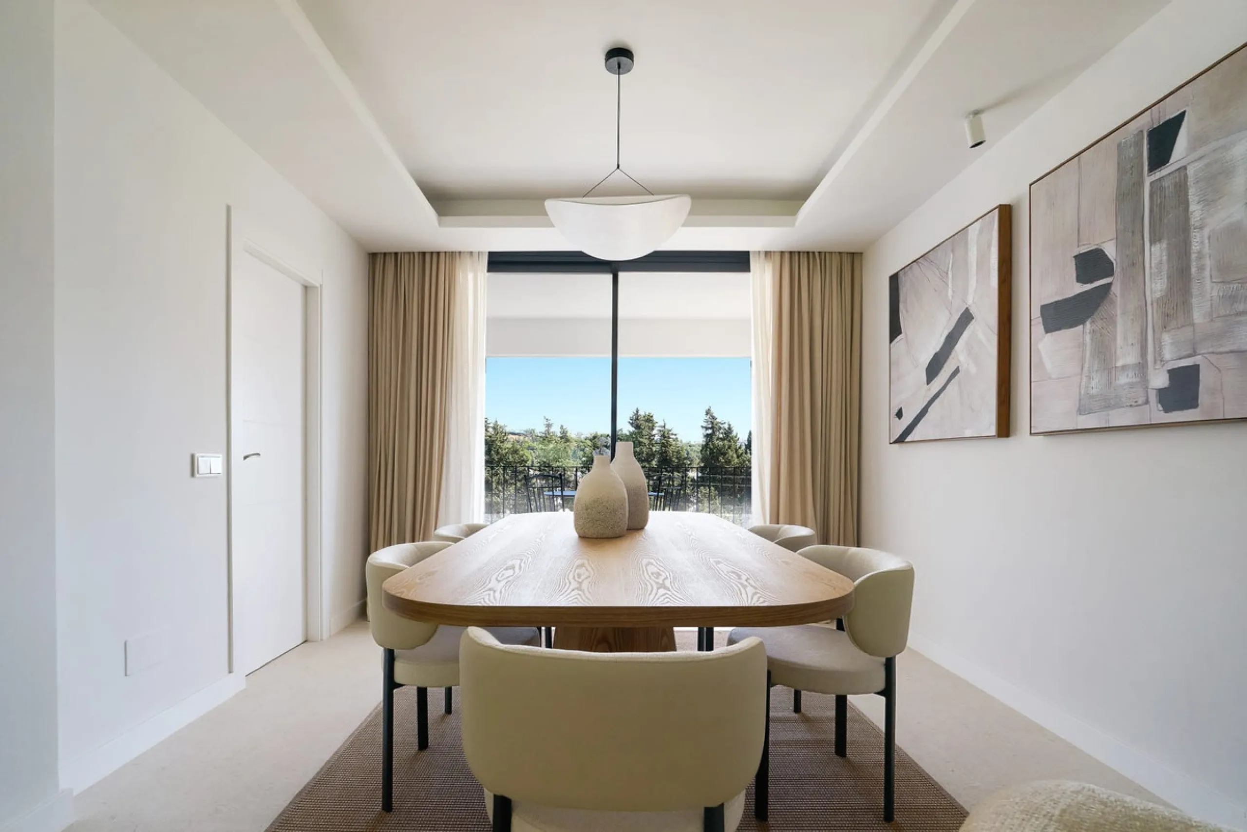 Frontline Aloha Golf townhouse nestled in the prestigious Golf Valley of Nueva Andalucía, this beautifully designed three-story townhouse offers a seamless blend of Mediterranean charm and modern living. Recently renovated, the property captures the lifes