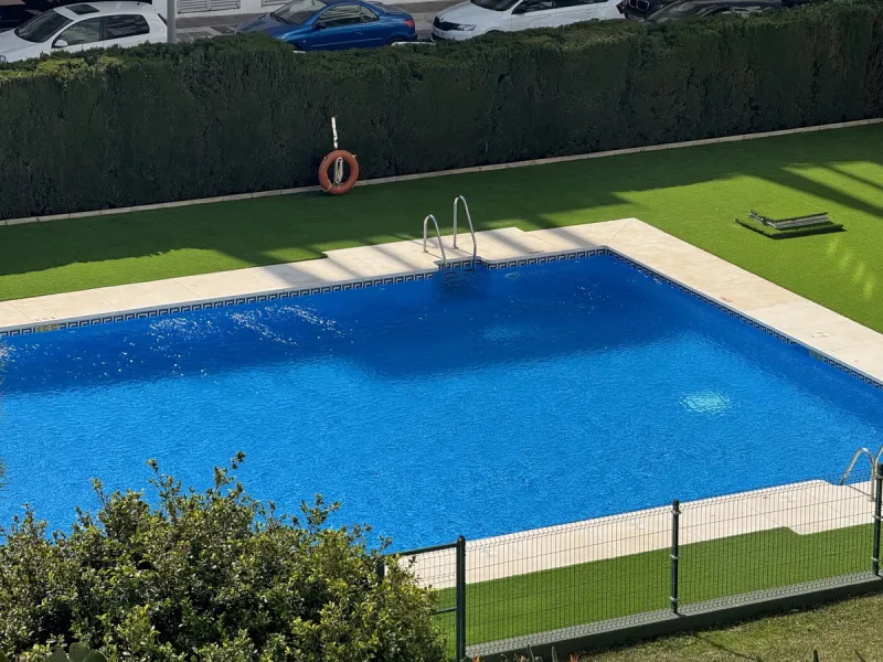 Apartment - Middle Floor Apartment в продаже в Marbella, Málaga. В доме 4 спален и 2 ванных комнат. Площадь дома 120 м²
