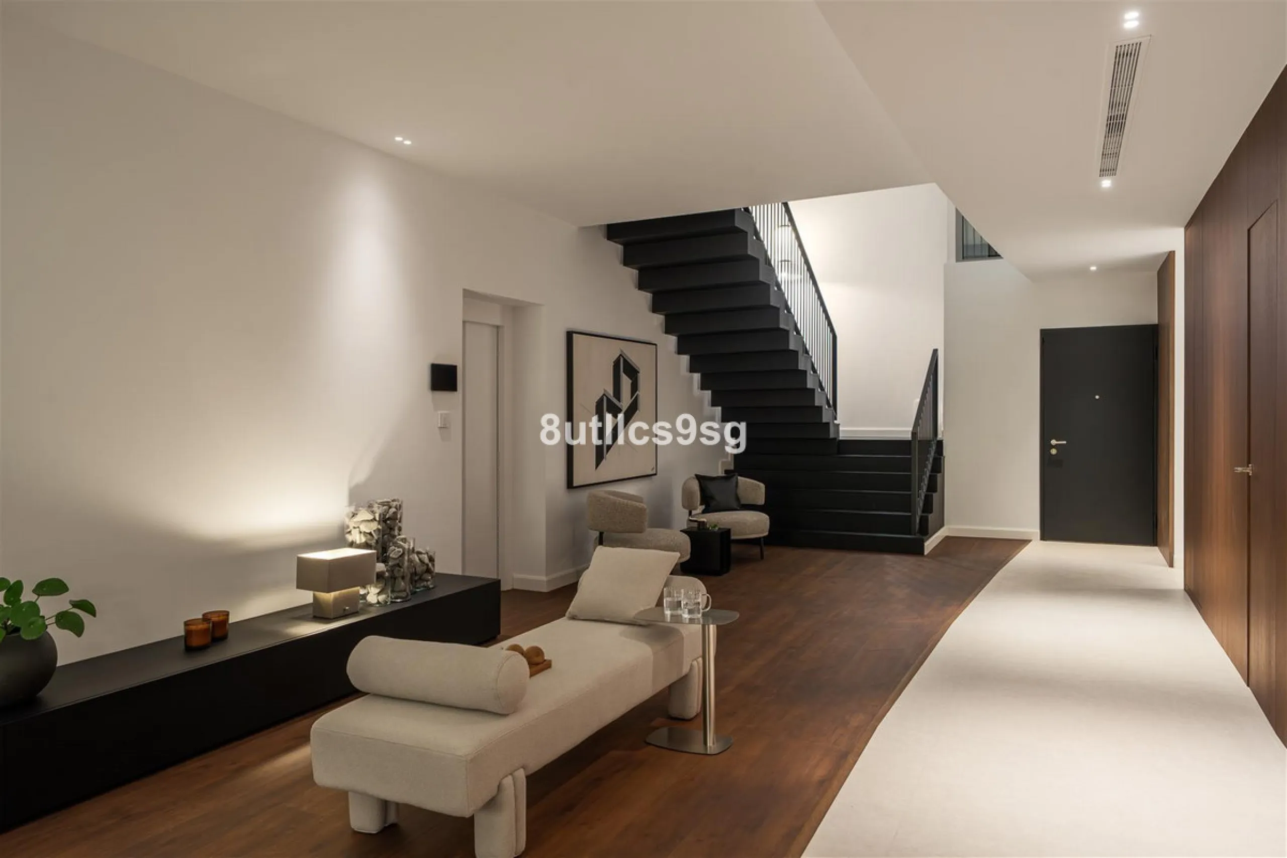 This semi detached house is located in the prestigious area of Sierra Blanca, within the sought-after Marbella Golden Mile in Marbella, Malaga. The property stands out for its generous dimensions, offering 486m² of built space and a 268m² terrace, as well