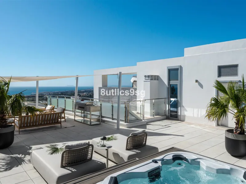 This semi detached house is located in the prestigious area of Sierra Blanca, within the sought-after Marbella Golden Mile in Marbella, Malaga. The property stands out for its generous dimensions, offering 486m² of built space and a 268m² terrace, as well