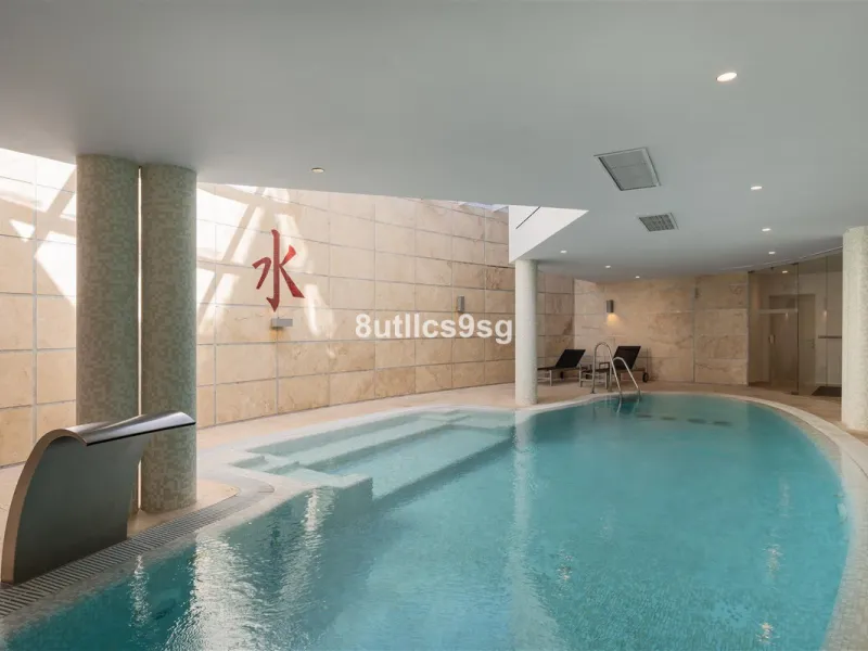 This semi detached house is located in the prestigious area of Sierra Blanca, within the sought-after Marbella Golden Mile in Marbella, Malaga. The property stands out for its generous dimensions, offering 486m² of built space and a 268m² terrace, as well