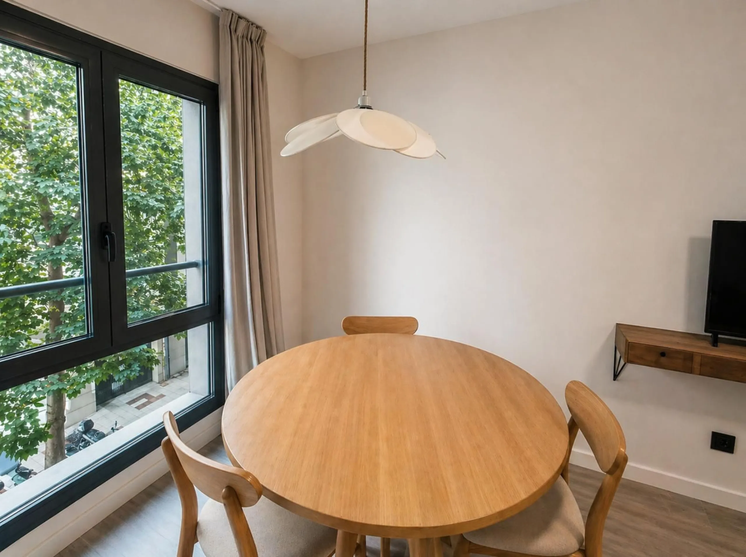 Modern 1-Bedroom Apartment Near Málaga Centro