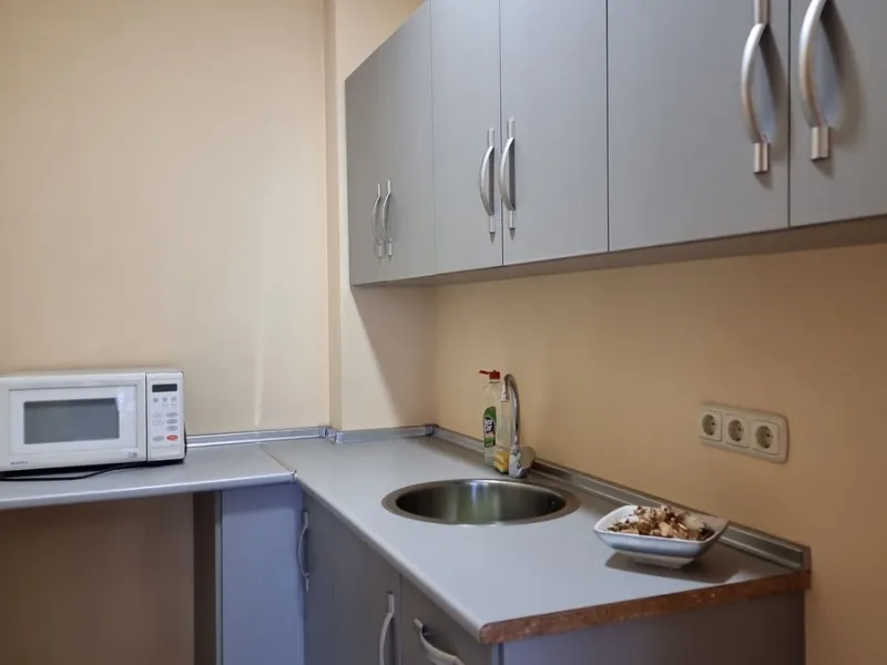 Commercial - Office в продаже в Estepona, Málaga. В доме 2 спален и 1 ванных комнат. Площадь дома 94 м²