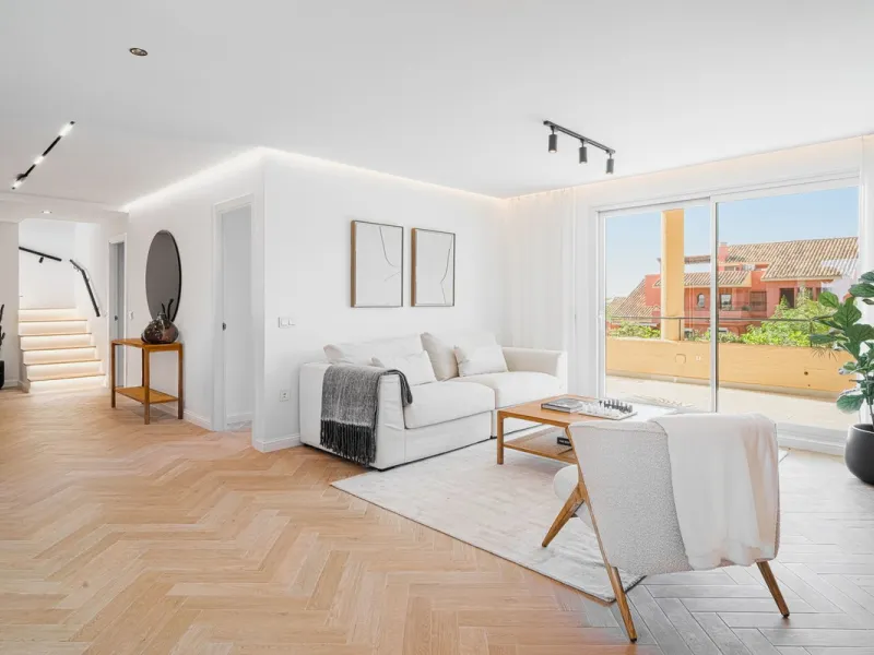 Spectacular Duplex Penthouse with Sea Views on the New Golden Mile