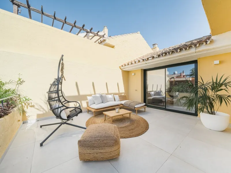 Spectacular Duplex Penthouse with Sea Views on the New Golden Mile