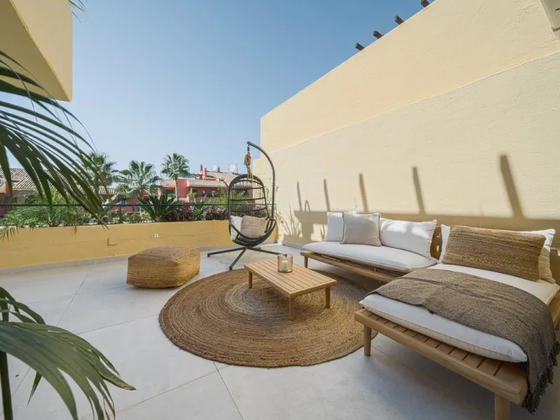 Spectacular Duplex Penthouse with Sea Views on the New Golden Mile