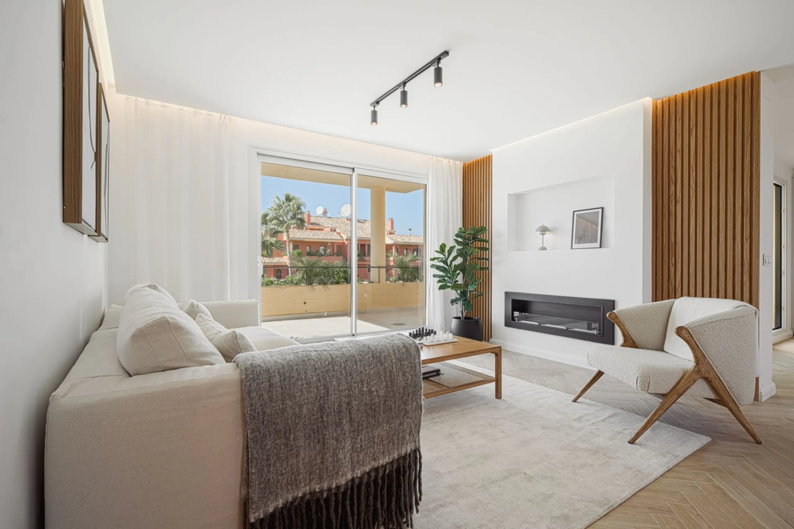 Spectacular Duplex Penthouse with Sea Views on the New Golden Mile