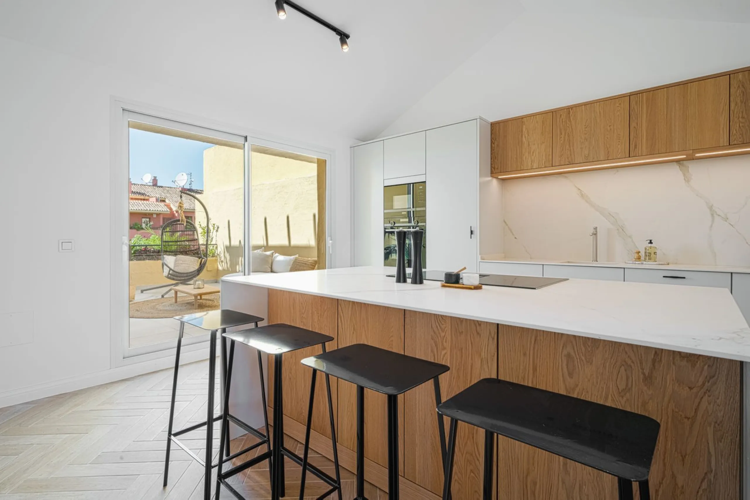 Spectacular Duplex Penthouse with Sea Views on the New Golden Mile