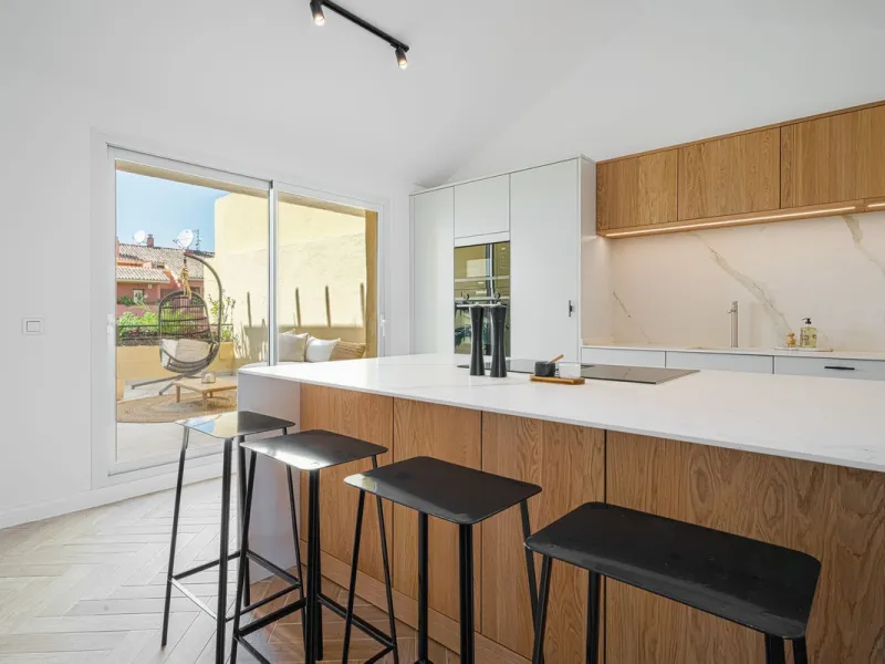 Spectacular Duplex Penthouse with Sea Views on the New Golden Mile