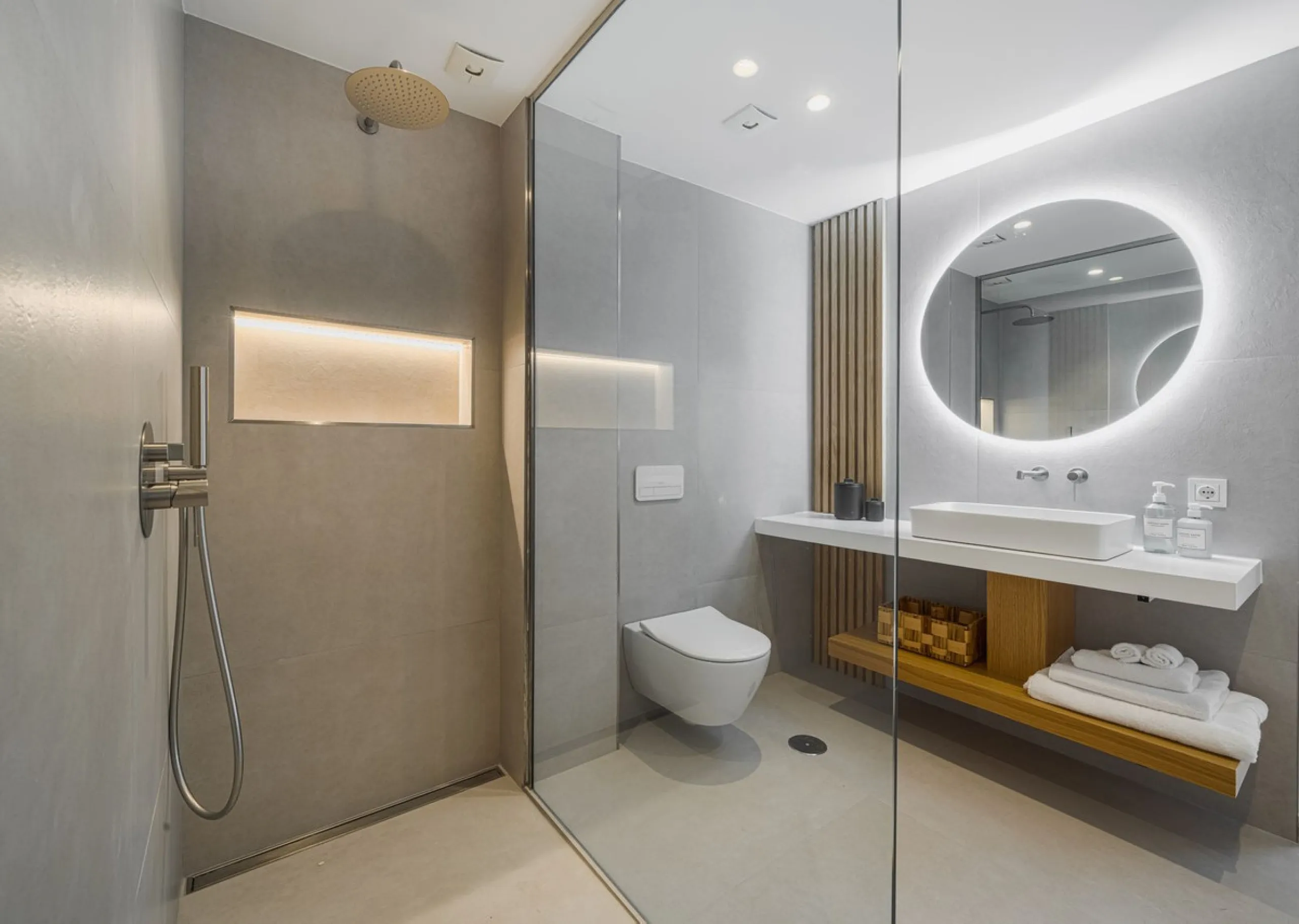 Spectacular Duplex Penthouse with Sea Views on the New Golden Mile