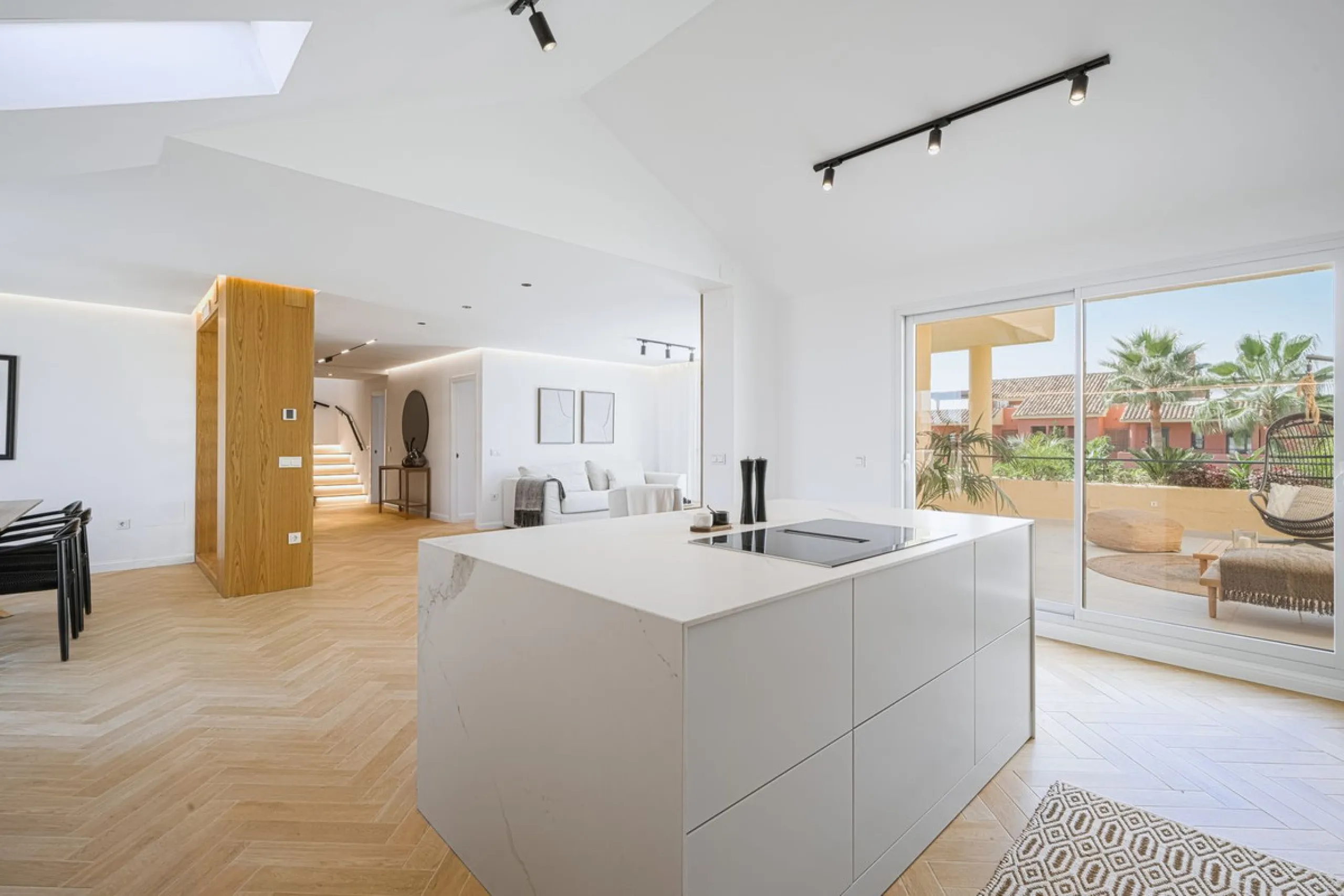 Spectacular Duplex Penthouse with Sea Views on the New Golden Mile