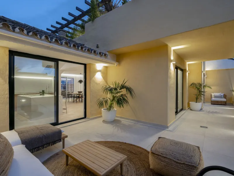 Spectacular Duplex Penthouse with Sea Views on the New Golden Mile