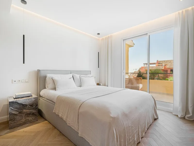 Spectacular Duplex Penthouse with Sea Views on the New Golden Mile