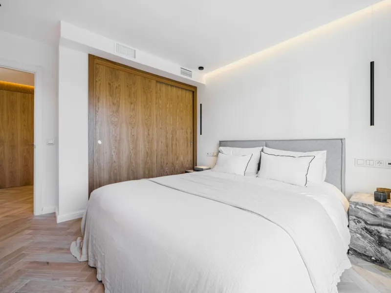 Spectacular Duplex Penthouse with Sea Views on the New Golden Mile