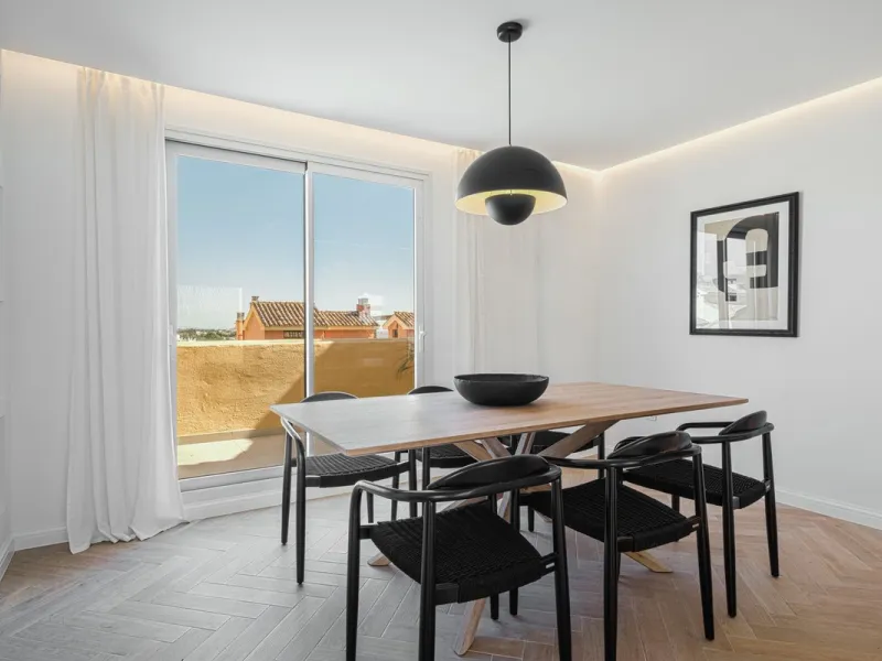 Spectacular Duplex Penthouse with Sea Views on the New Golden Mile