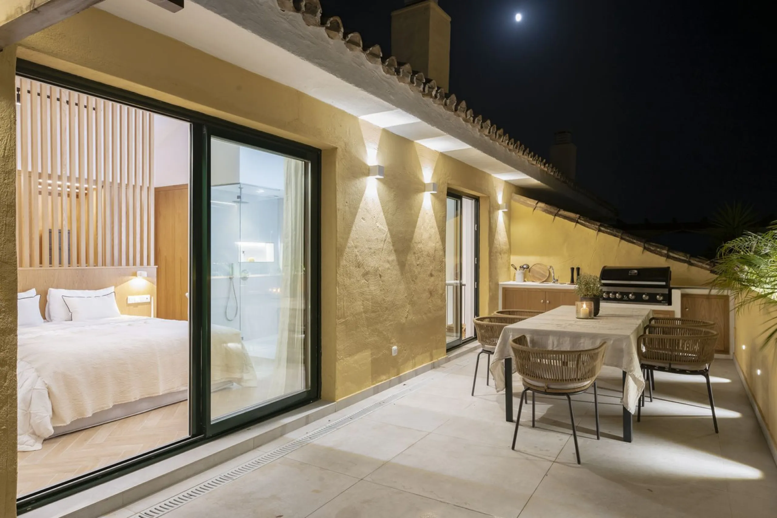 Spectacular Duplex Penthouse with Sea Views on the New Golden Mile