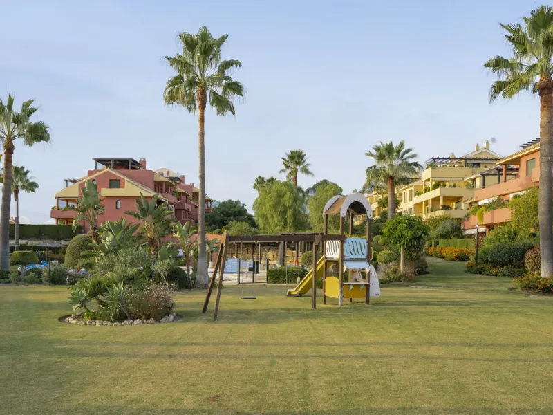Spectacular Duplex Penthouse with Sea Views on the New Golden Mile