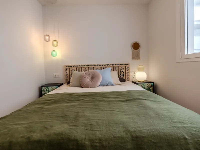 Located in the Campana area of Nueva Andalucia, an international and lively area to live in, with all amenities within walking distance of your home, including restaurants, pharmacies, schools, supermarkets, etc. Jardines de Guadaiza is a modern apartment