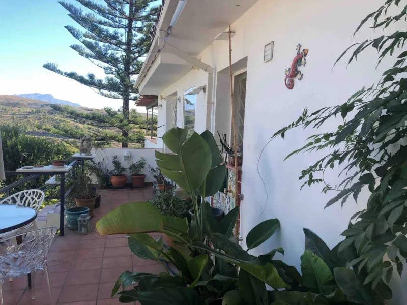 Residence or boutique hotel with stunning sea views