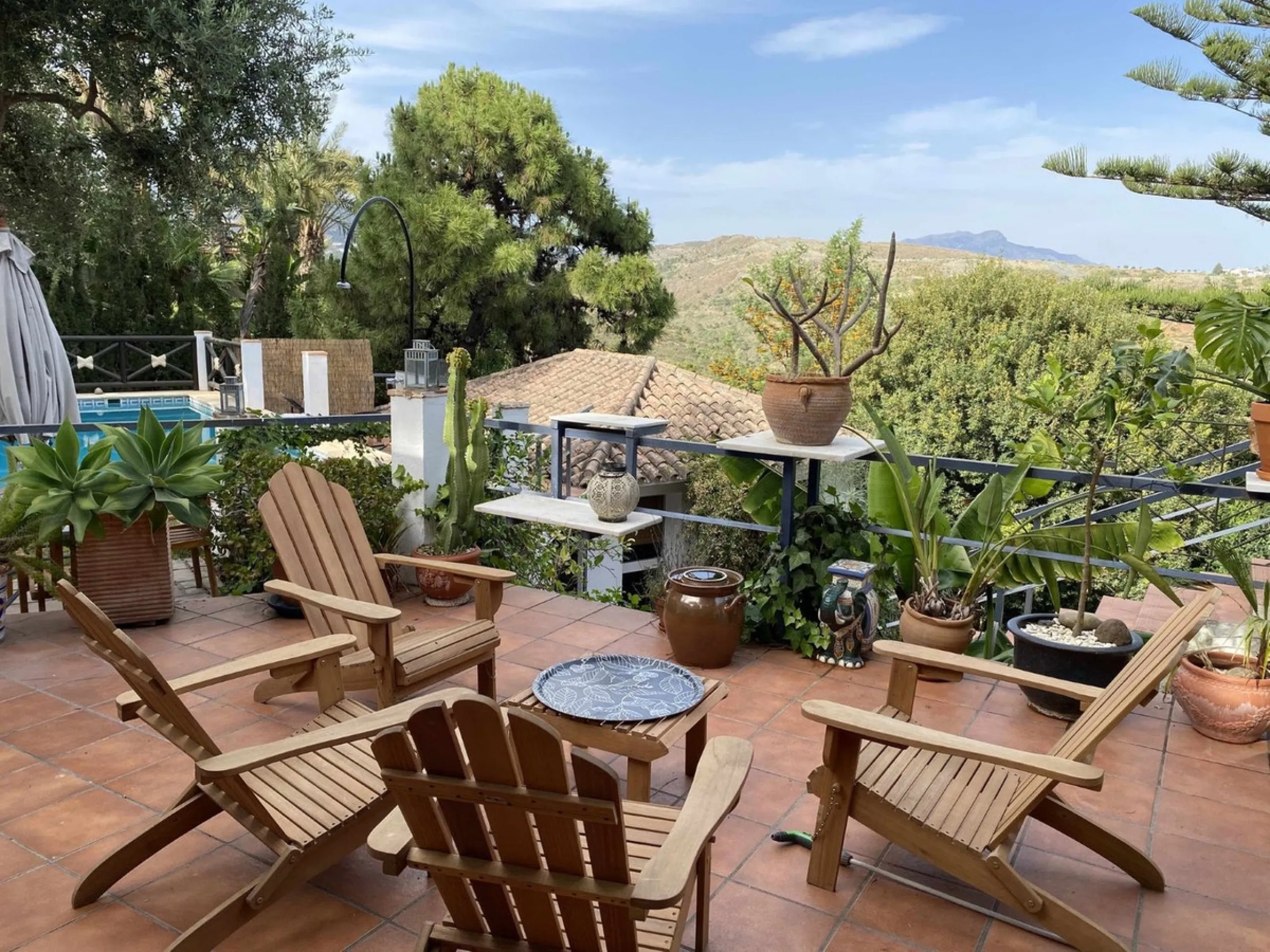 Residence or boutique hotel with stunning sea views