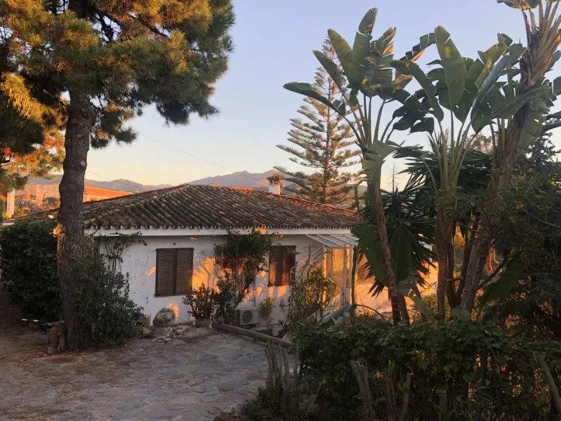 Residence or boutique hotel with stunning sea views
