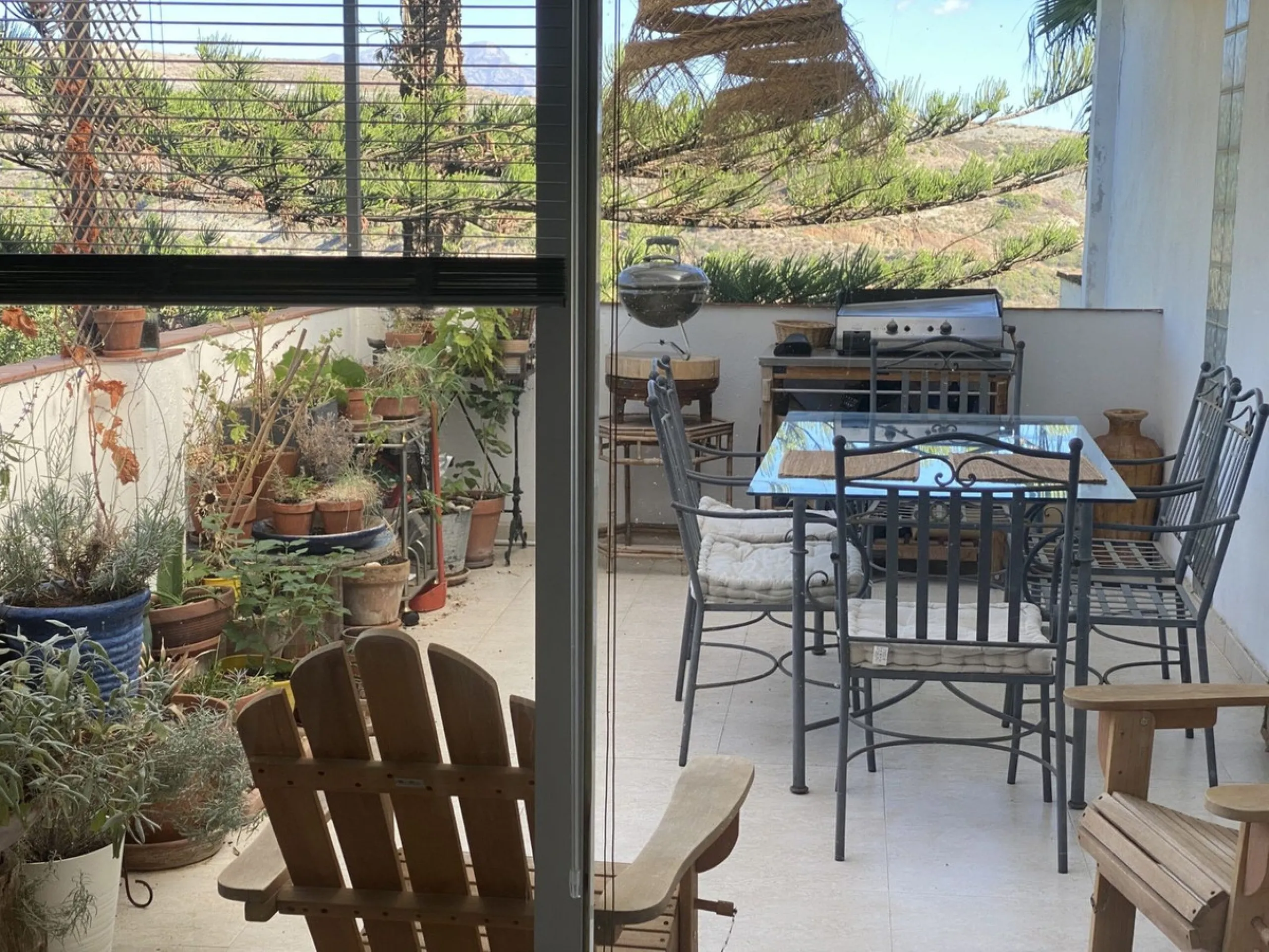 Residence or boutique hotel with stunning sea views