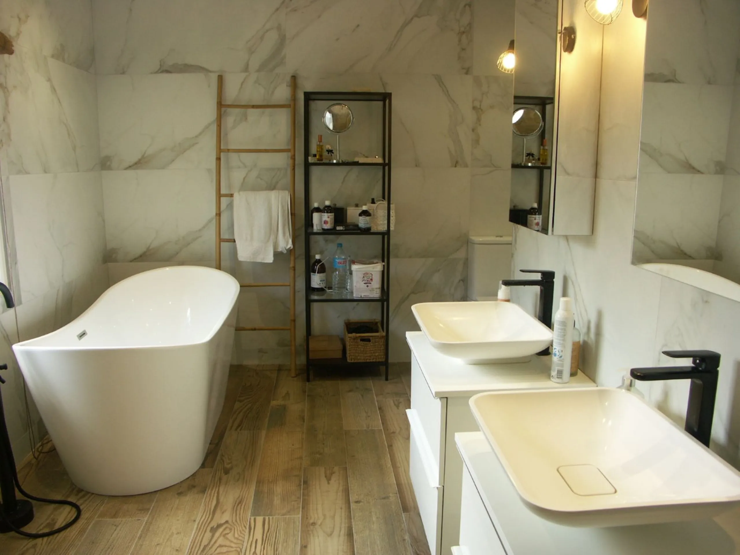 Residence or boutique hotel with stunning sea views