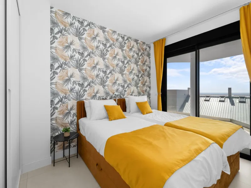 ELEGANT 2-BEDROOM APARTMENT WITH MEDITERRANEAN VIEWS!