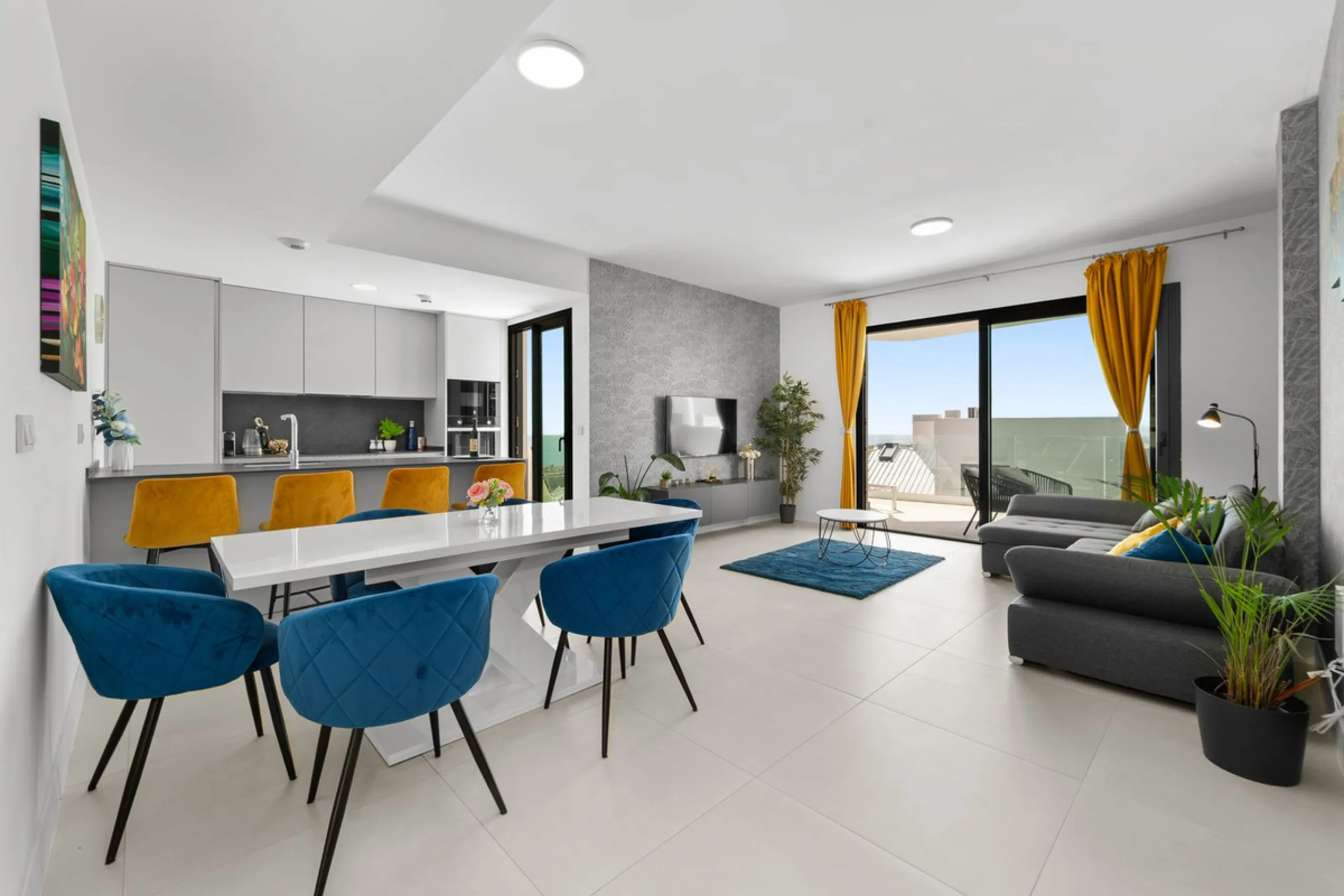 STYLISH 3-BEDROOM CORNER APARTMENT WITH STUNNING MEDITERRANEAN SEA VIEWS!