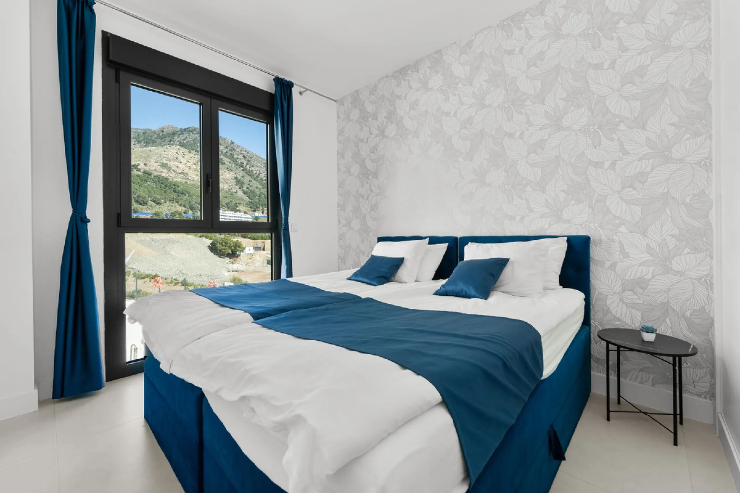 STYLISH 3-BEDROOM CORNER APARTMENT WITH STUNNING MEDITERRANEAN SEA VIEWS!