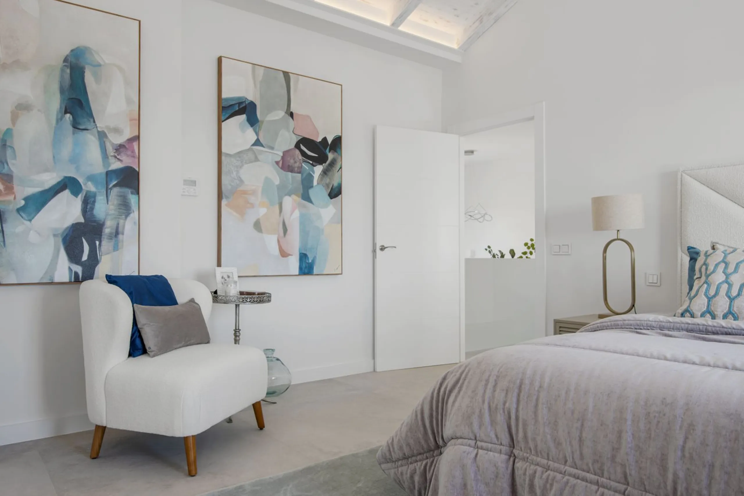 Fully renovated (key ready) completely furnished villa in the Los Flamingos Golf Resort (completed February 2024)