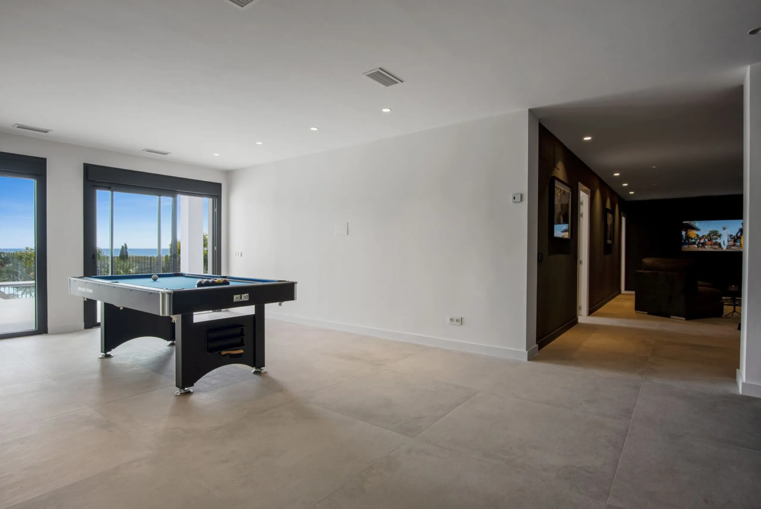Fully renovated (key ready) completely furnished villa in the Los Flamingos Golf Resort (completed February 2024)
