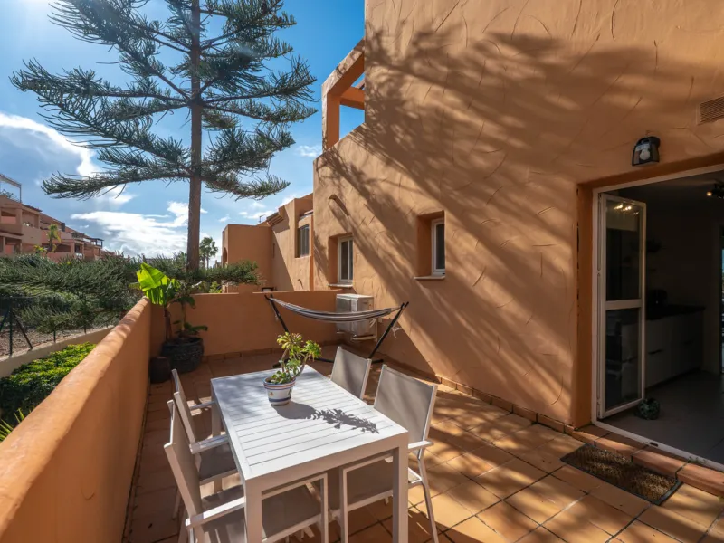 This bright two-bedroom, two-bathroom apartment is located in the well-maintained