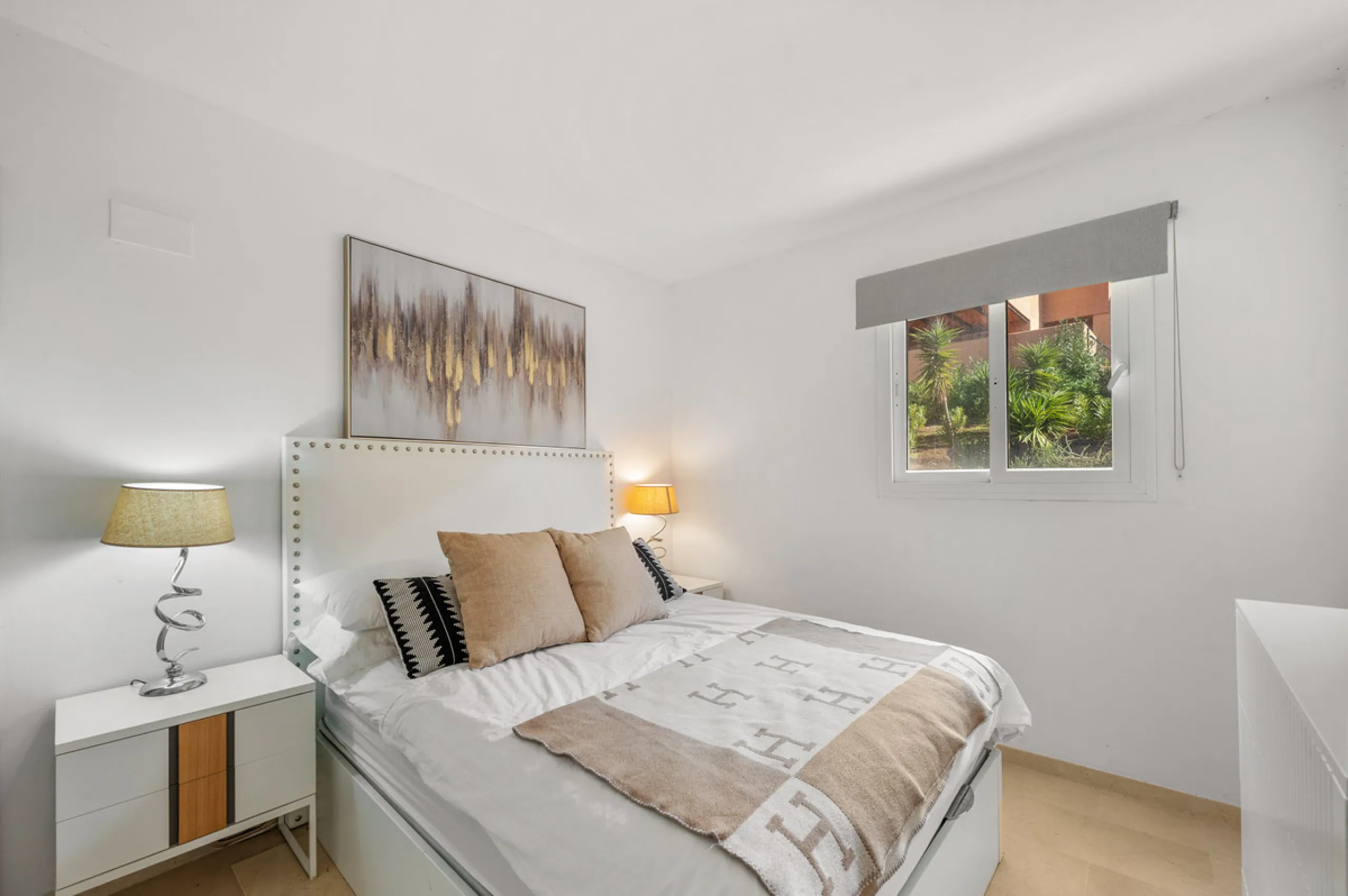 This bright two-bedroom, two-bathroom apartment is located in the well-maintained