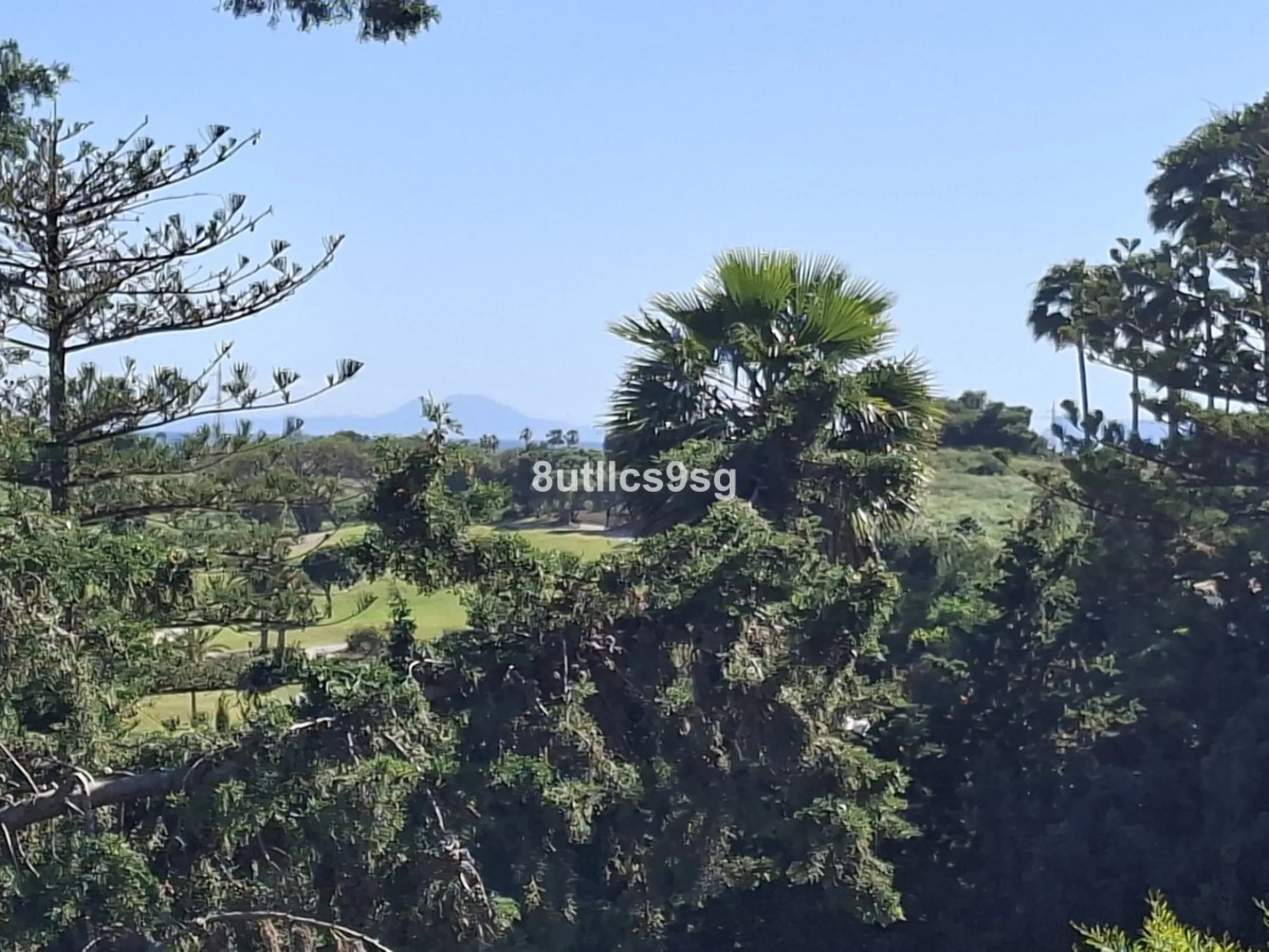 Apartment - Penthouse Duplex в продаже в Benahavís, Málaga. В доме 3 спален и 2 ванных комнат. Площадь дома 189 м²
