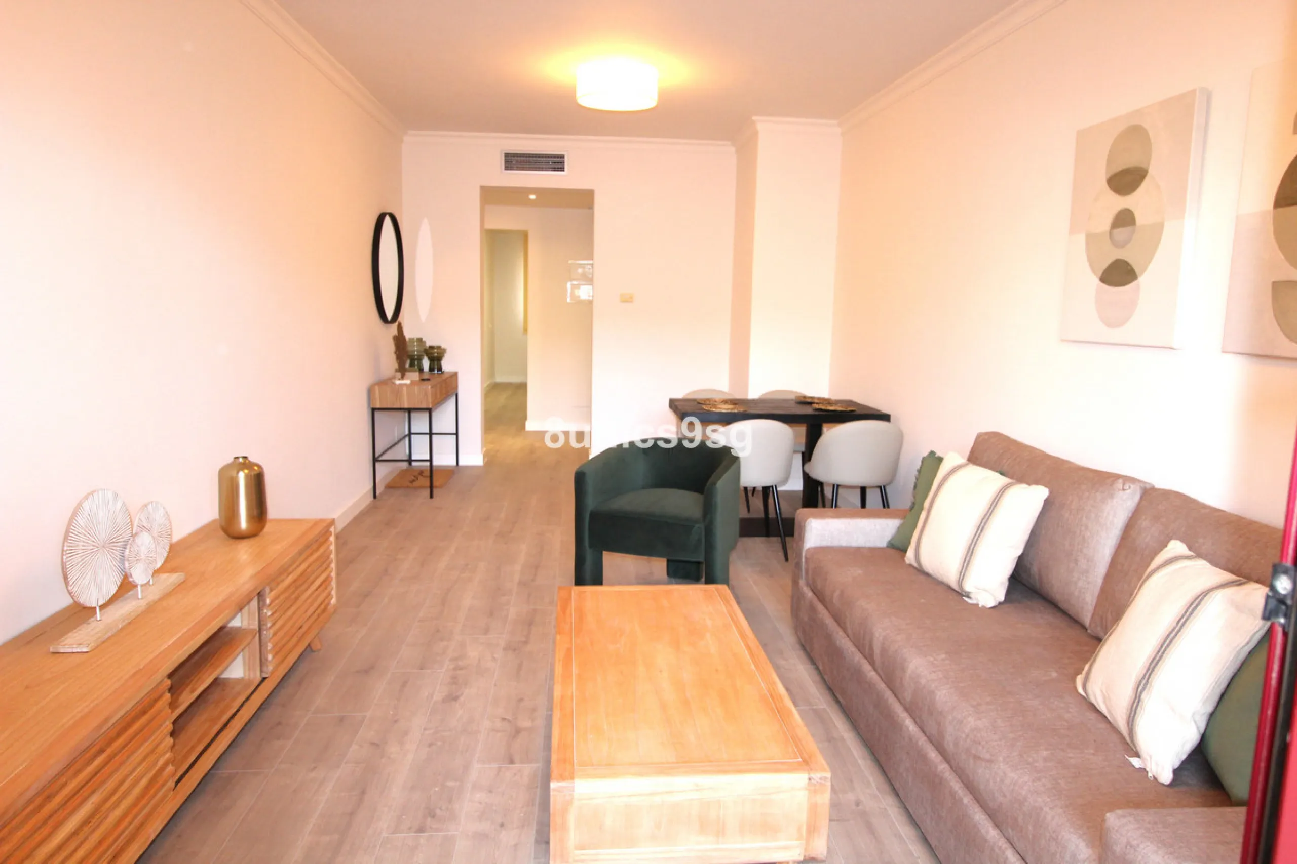 Apartment - Penthouse Duplex в продаже в Benahavís, Málaga. В доме 3 спален и 2 ванных комнат. Площадь дома 189 м²