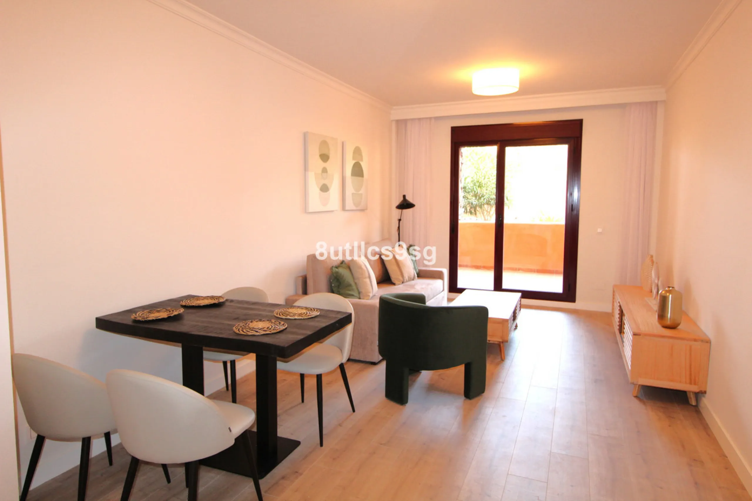 Apartment - Penthouse Duplex в продаже в Benahavís, Málaga. В доме 3 спален и 2 ванных комнат. Площадь дома 189 м²