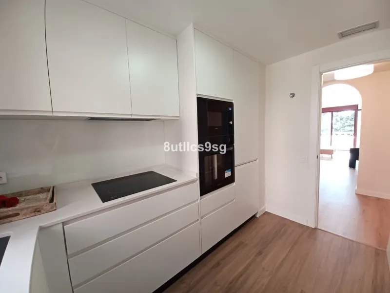 Apartment - Penthouse Duplex в продаже в Benahavís, Málaga. В доме 3 спален и 2 ванных комнат. Площадь дома 189 м²