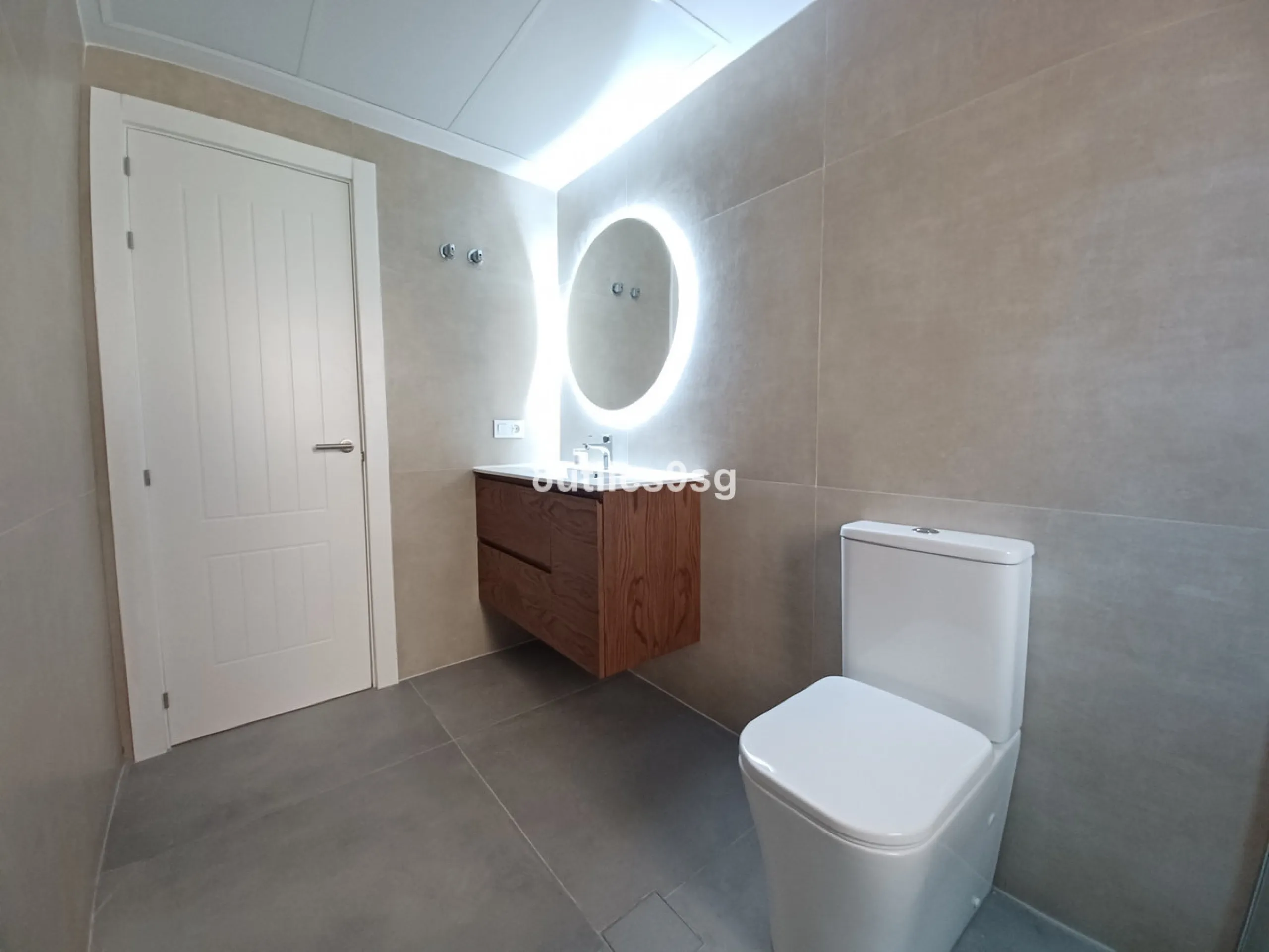 Apartment - Penthouse Duplex в продаже в Benahavís, Málaga. В доме 3 спален и 2 ванных комнат. Площадь дома 189 м²